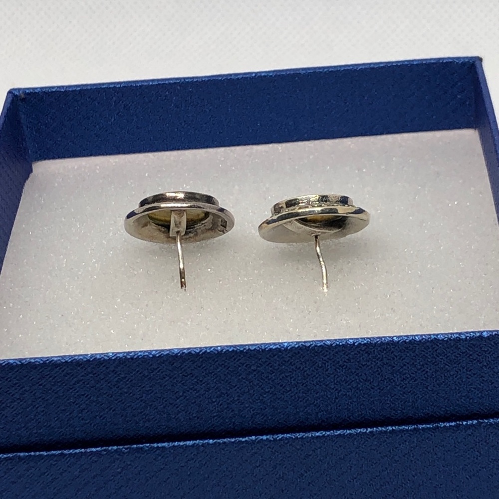 Vintage Art Deco Sterling Silver Mother of Pearl Marcasite Earrings - Picture 5 of 7